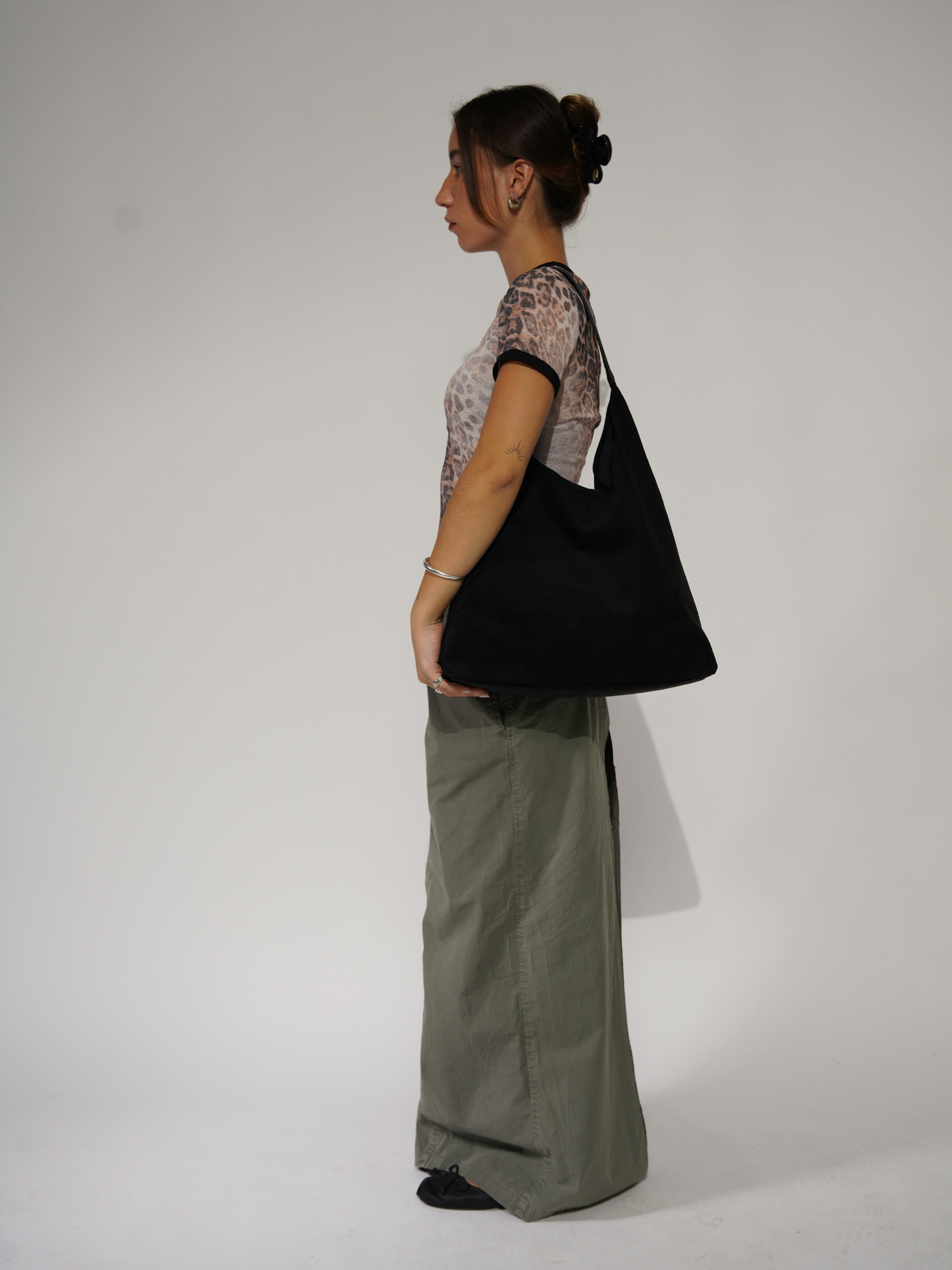 Timeless Leather Tote for Everyday Use