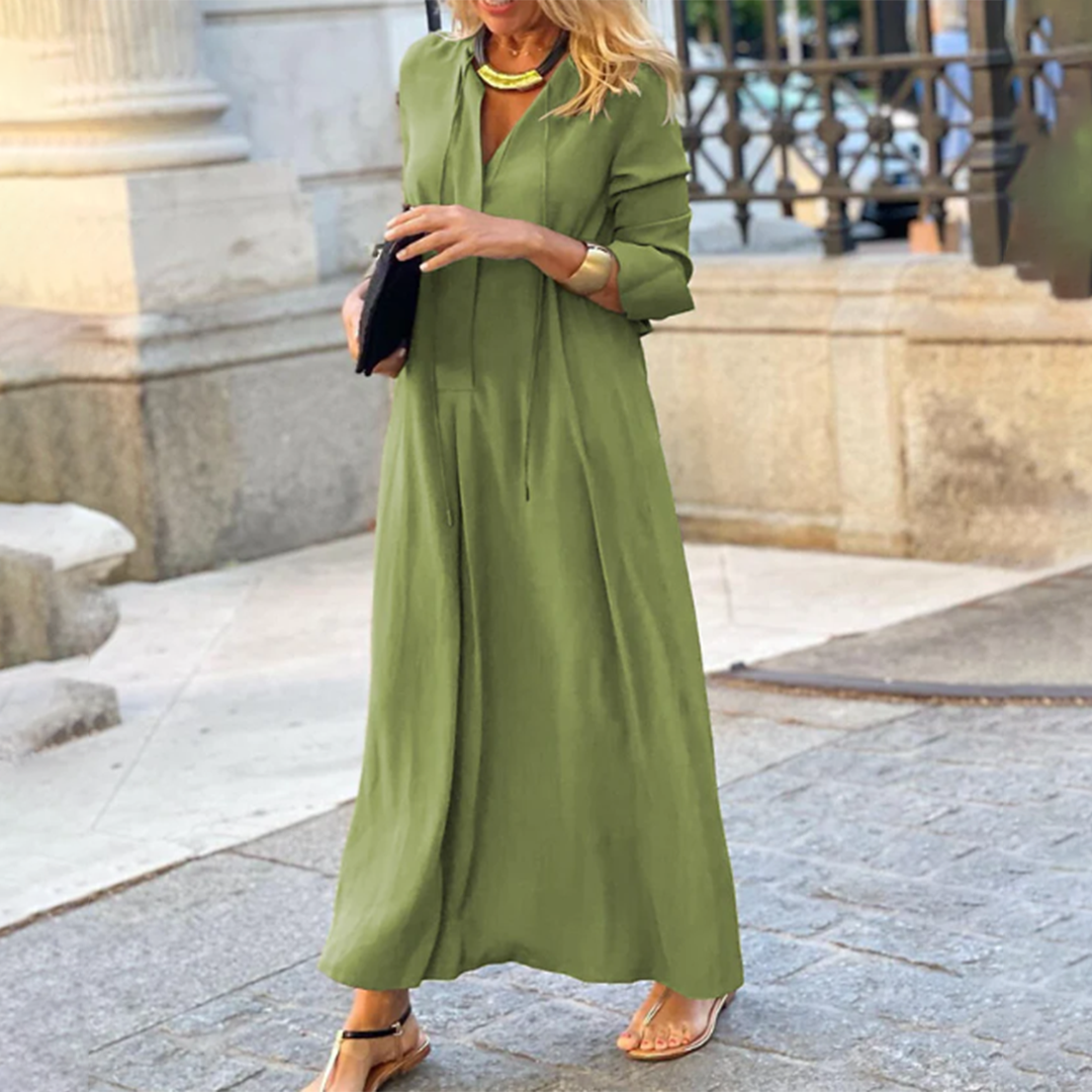 Chic V-Neck Maxi Dress for Summer with Elbow-Length Sleeves