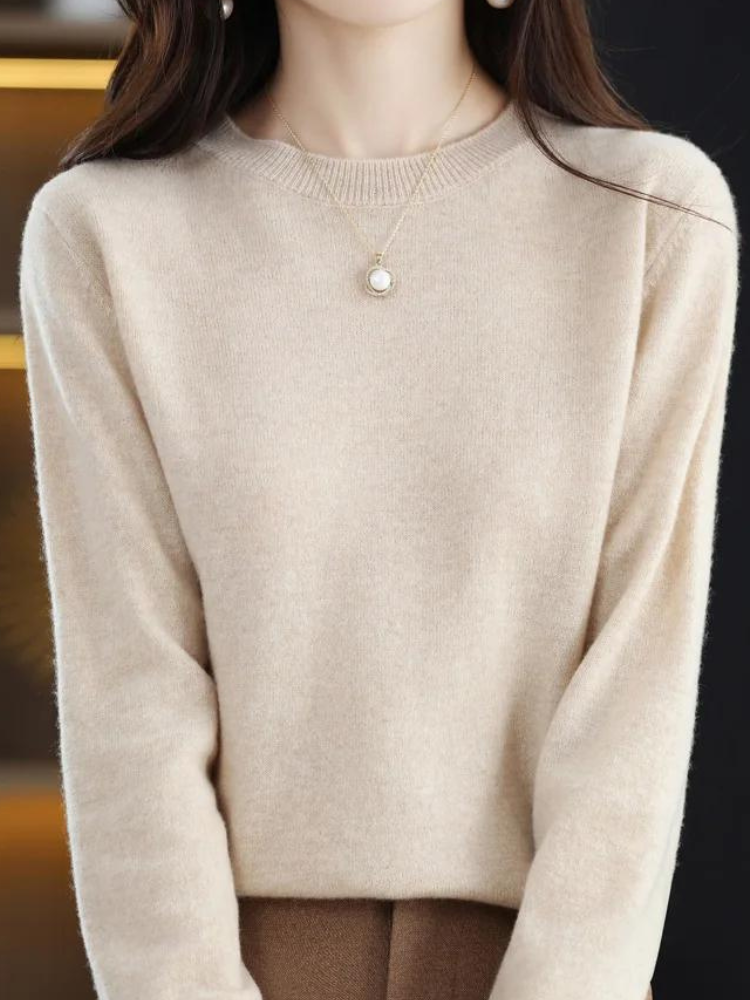 Cozy Long-Sleeve Wool Sweater for Ultimate Warmth